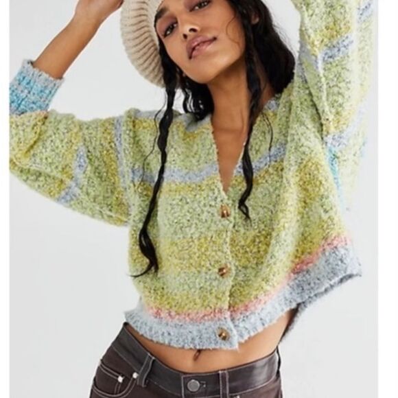 New Free People Soulmate
Cardi in Candy Coated combo
NWOT  
size XS,S - Picture 2 of 11